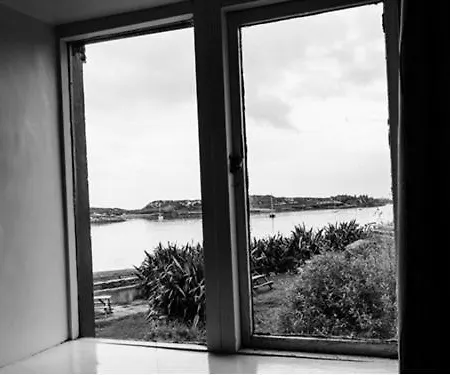 The Beach, Days Bar And Bed and breakfast Inishbofin